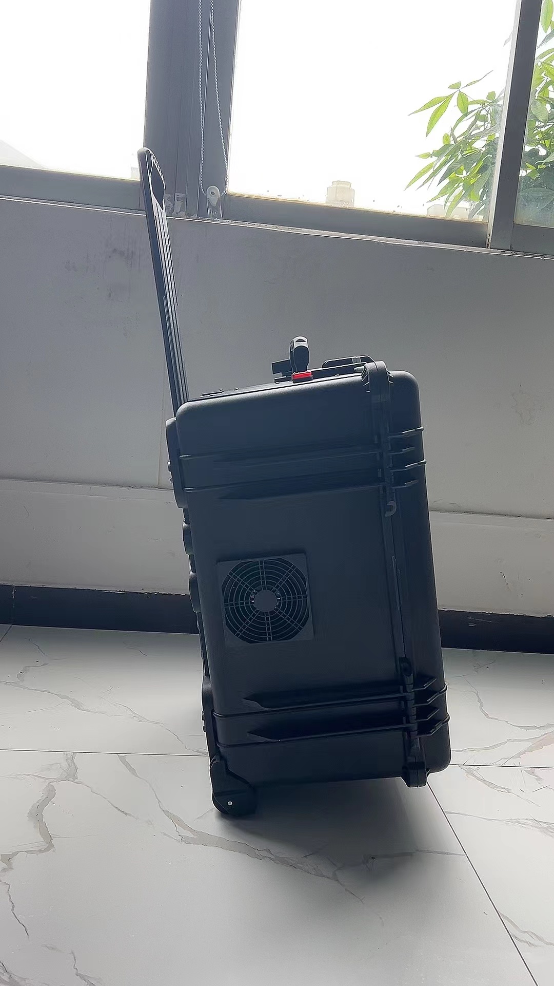 台儿庄手拉箱型移动通信干扰器